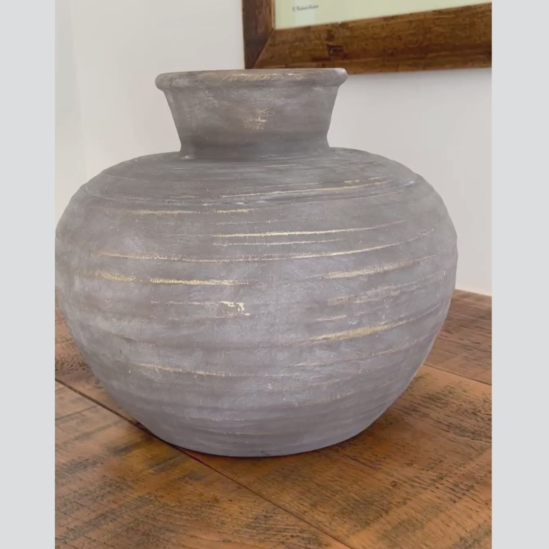 Rustic Terracotta Vase with Ribbed Texture