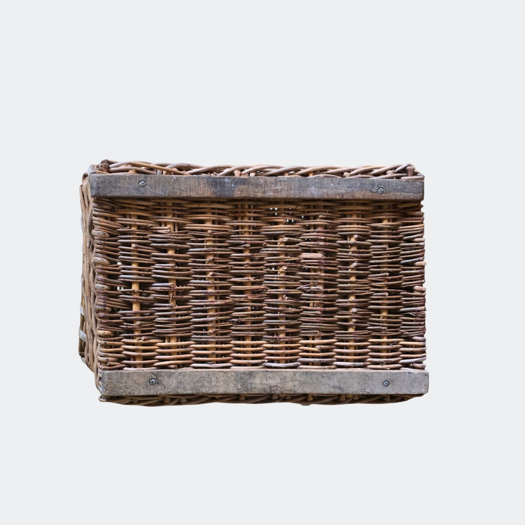 Vintage Wicker Storage Hamper with Lid - Rustic Farmhouse Basket