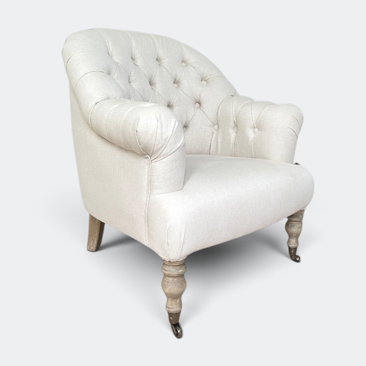 Buttoned Linen Armchair with Castors