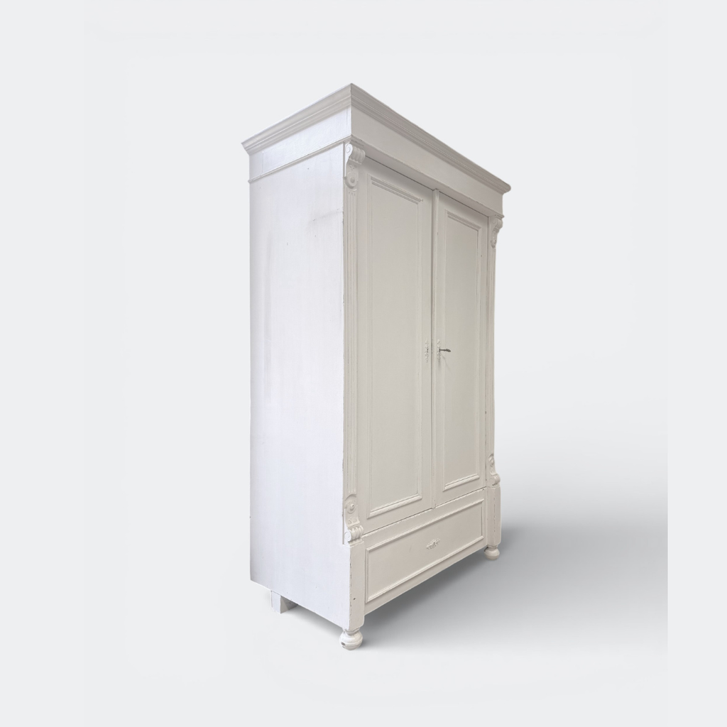 Vintage Reclaimed Pine Wardrobe in Distressed White