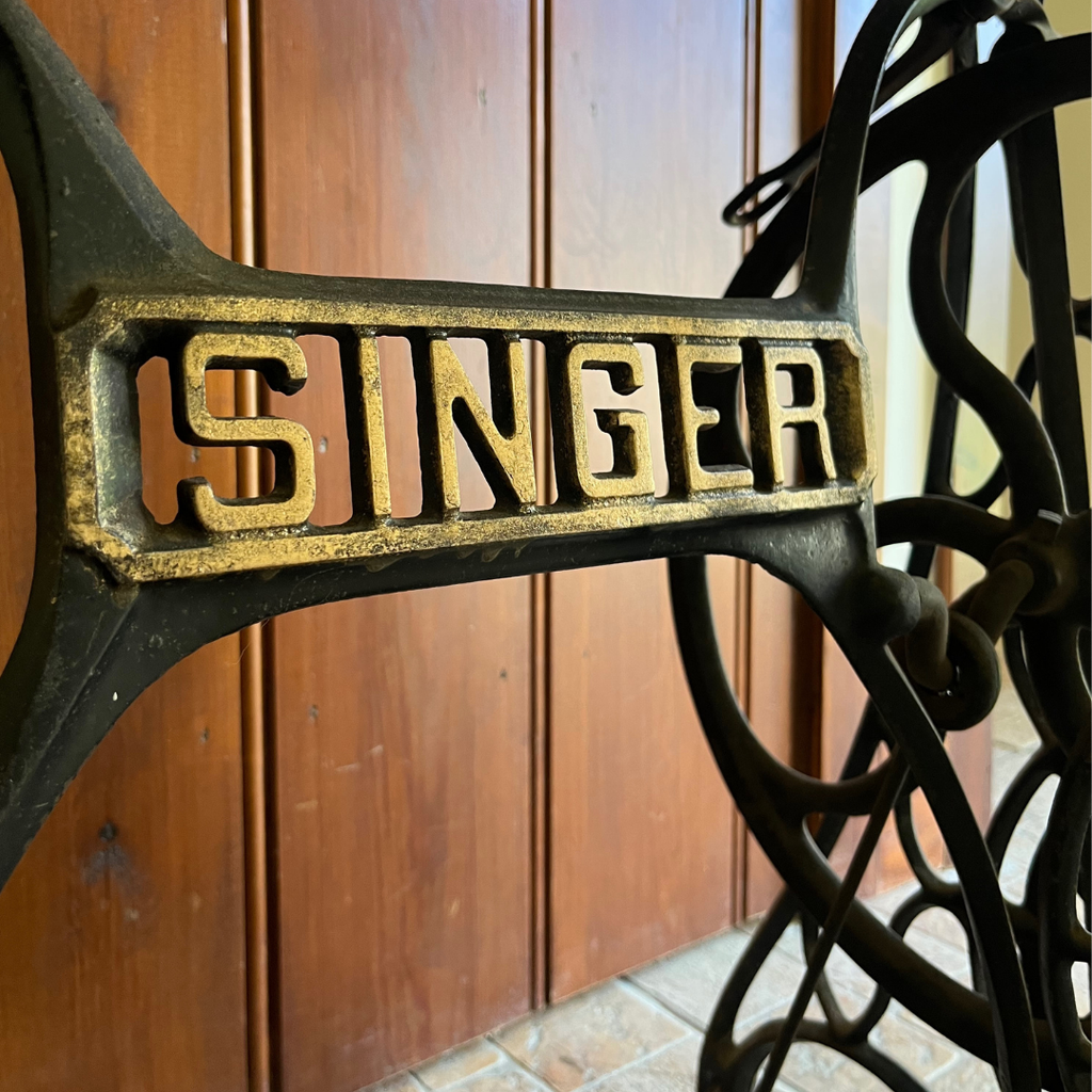 Vintage Singer Sewing Machine Table