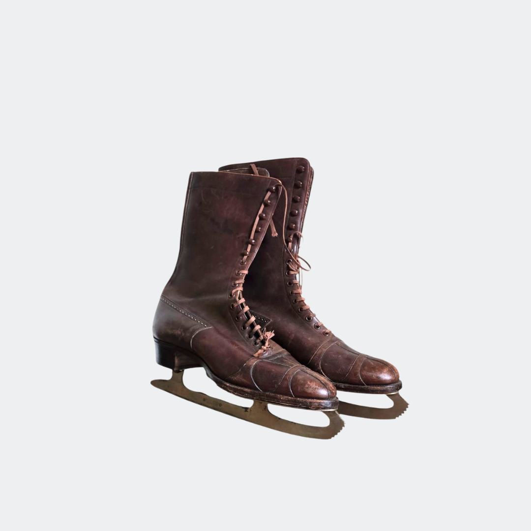 Vintage Decorative Ice Skates - Brown Leather - Christmas Decor