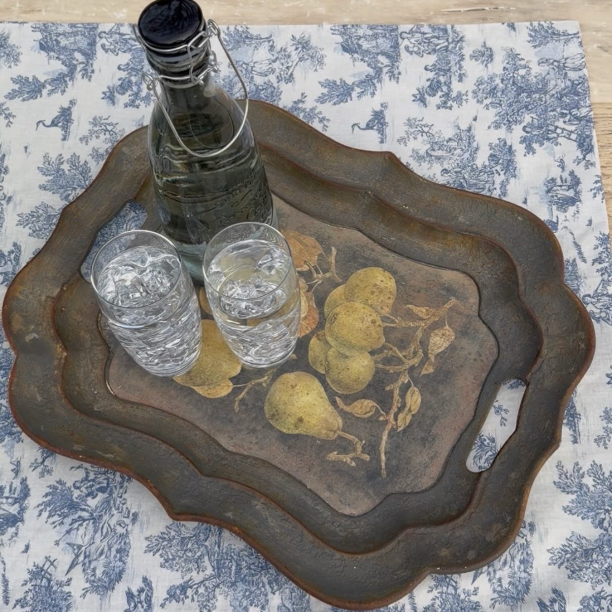 Antique Style Resin & Paper Tray