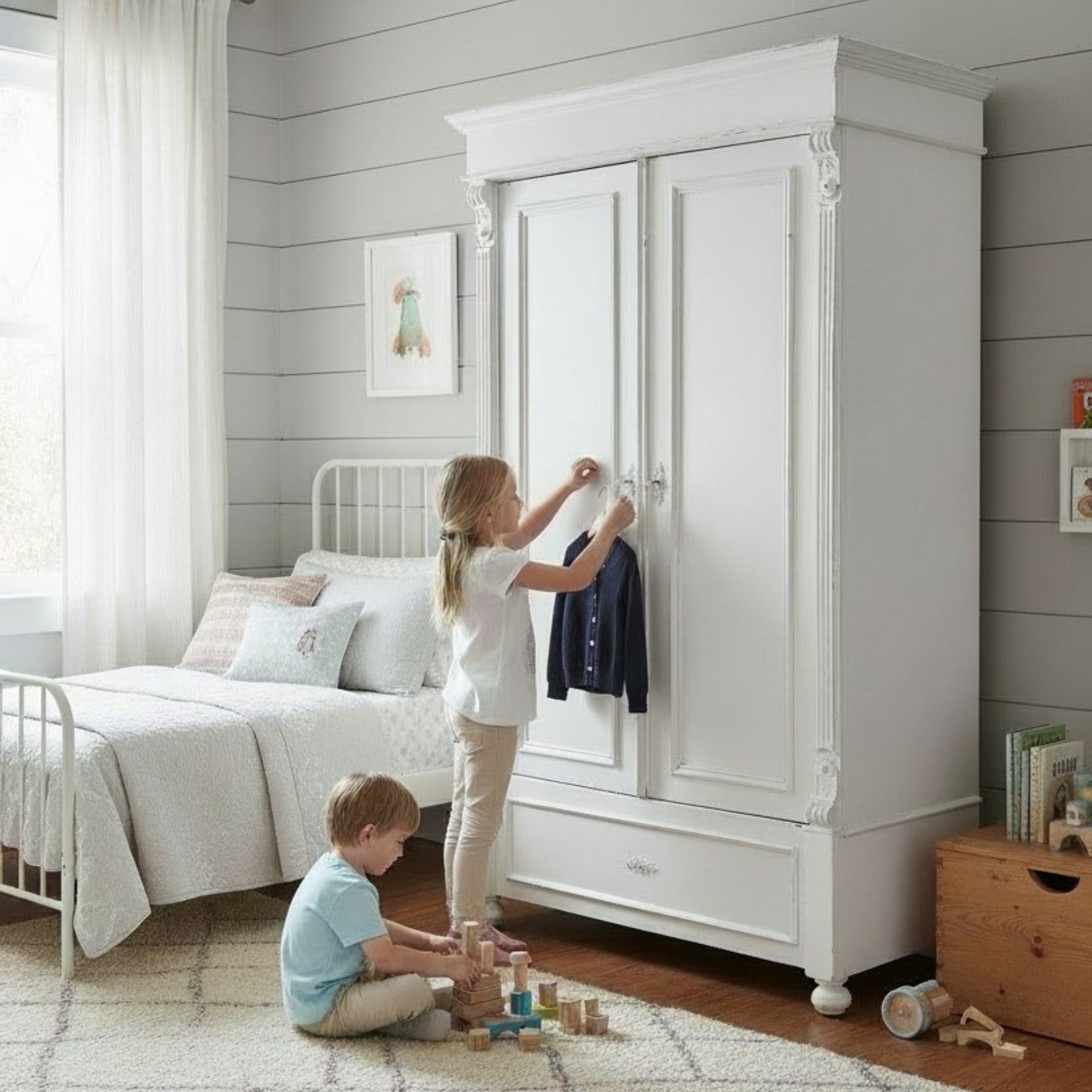 Vintage Reclaimed Pine Wardrobe in Distressed White